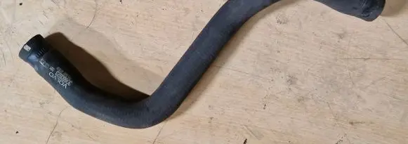 Volvo S60 Engine coolant pipe/hose 30680923