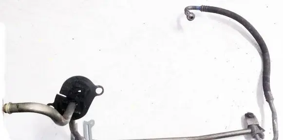 Volvo V70 Engine coolant pipe/hose