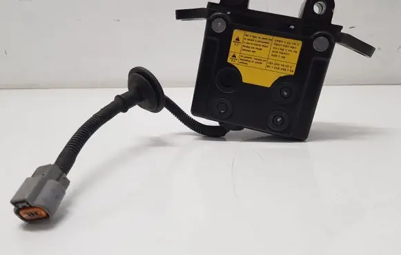 Hyundai Santa Fe Pedestrian airbag 791502W000 JL00486