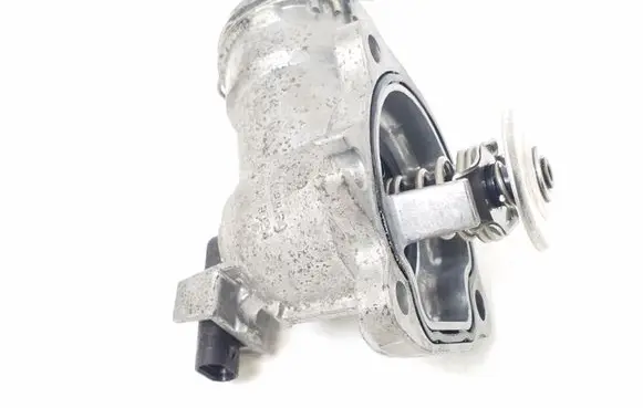 Mercedes-Benz CLS C218 X218 Thermostat A6422001615