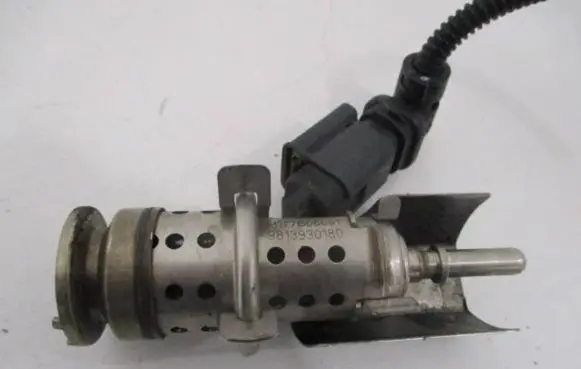 Peugeot 308 AdBlue injector M177B06691