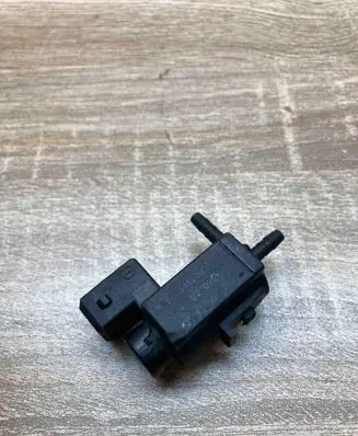 BMW 5 E39 Turbo solenoid valve 1742712 72234100