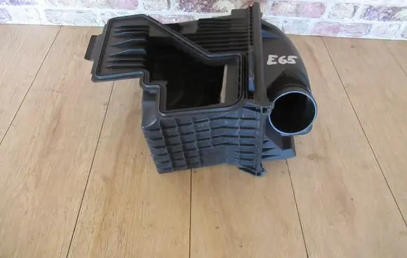 BMW 7 E65 E66 Air filter box cover 