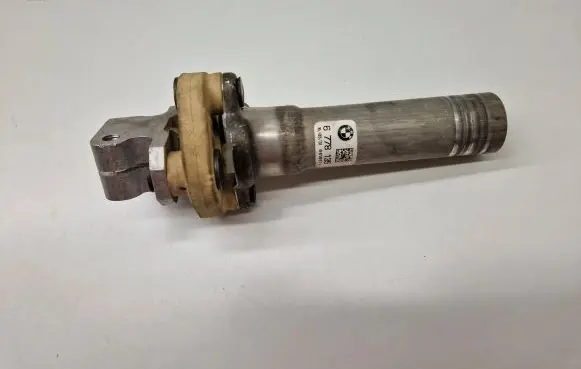 BMW 5 F10 F11 Steering column universal joint 6778135