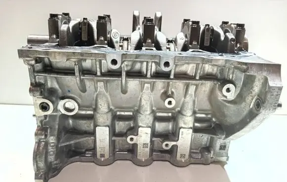 Hyundai i30 Engine block G4LG 82002592