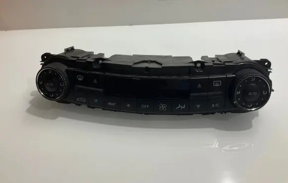 Mercedes-Benz CLS C219 Climate control unit 2198300685 000031006 A2198300685