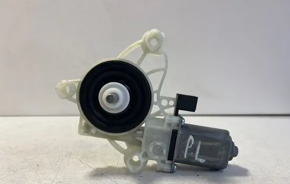 Mercedes-Benz GLB X247 Front door window regulator motor A0009065806