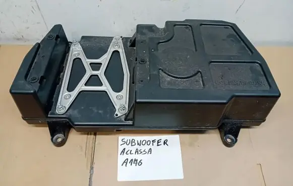 Mercedes-Benz CLA C117 X117 W117 Panel speaker A2468200002