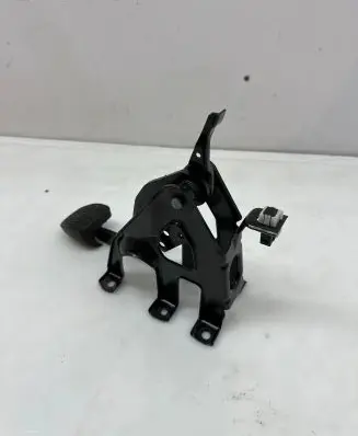 Mercedes-Benz Sprinter W907 W910 Brake pedal A9102900000 J2011120533 20200911