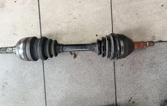 Opel Astra H Front driveshaft 000
