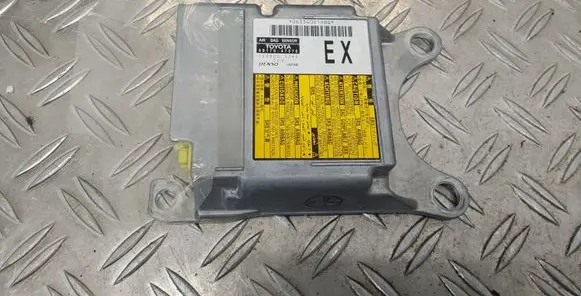 Toyota Prius+ (ZVW40) Airbag control unit/module 8917047570