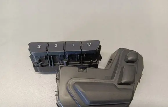Mercedes-Benz CLS C218 X218 Seat control switch 2129059700