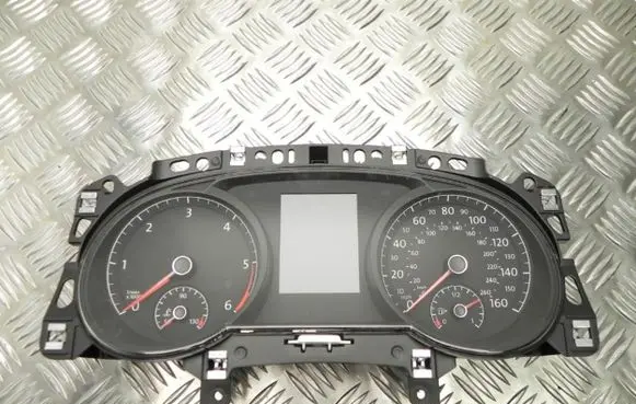 Volkswagen Golf Sportsvan Speedometer (instrument cluster) 517920941A B845