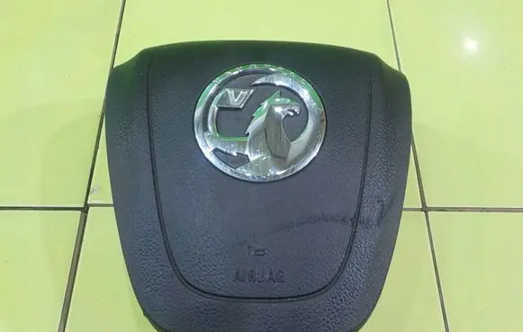 Opel Insignia A Steering wheel airbag 366398980 UP190