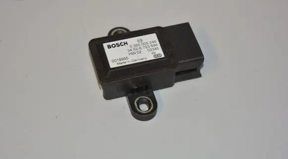 BMW 5 E39 ESP acceleration yaw rate sensor 6753694