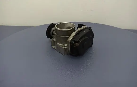 Volkswagen PASSAT B5 Throttle body valve TB0047