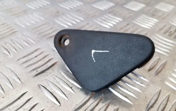 Radiator mount bracket