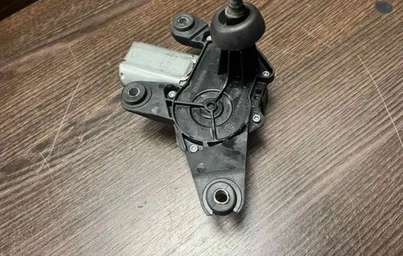 Nissan Primastar Rear window wiper motor 8200145486 91168206