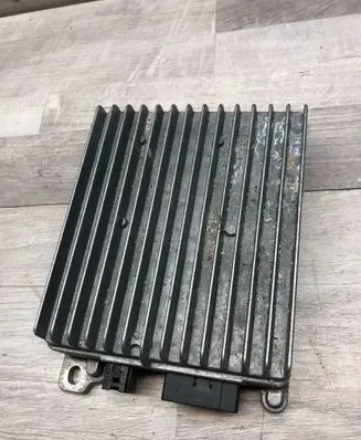 BMW 5 F10 F11 Battery control module 9222041 DC922204101Q BCU150