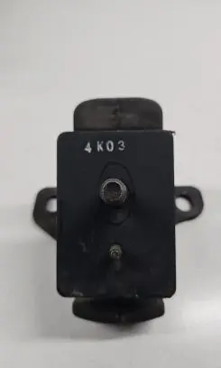 KIA Sorento Engine mount bracket