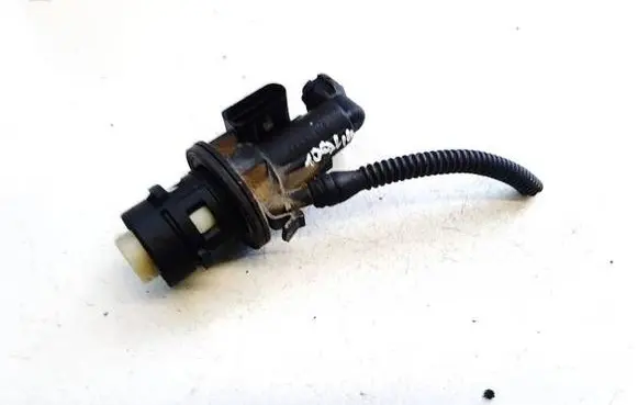 Volkswagen PASSAT B6 Clutch master cylinder 3c0721388a 006214017601