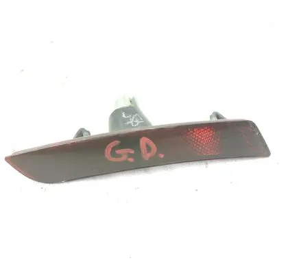 Chevrolet Camaro Rear tail light reflector 23126885