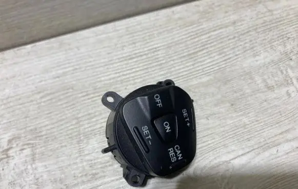 Ford B-MAX Steering wheel buttons/switches ab39-9e940-aa
