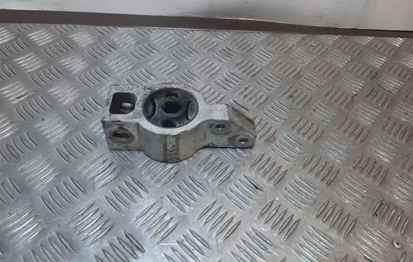 Audi A3 S3 8L Front wishbone bush 1K0199297G
