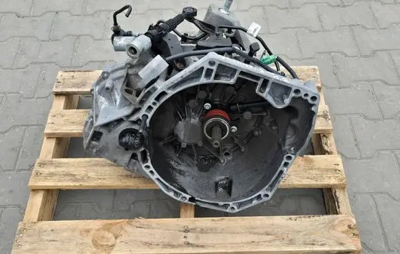 Nissan Qashqai Manual 6 speed gearbox 120526TL4137 TL4137
