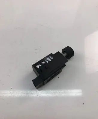 Ford Explorer Wiper control stalk F57B17A406AA