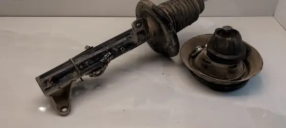 Mercedes-Benz C W203 Front shock absorber/damper 2000486
