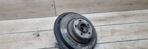 Mercedes-Benz E W212 Rear wheel hub 7510