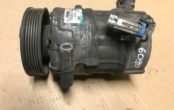 Opel Insignia A Air conditioning (A/C) compressor (pump) 13232307