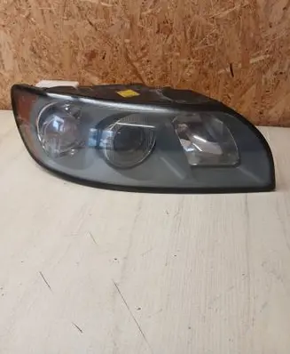Volvo V50 Headlight/headlamp 30698886 0301198204
