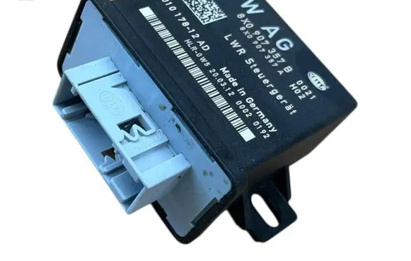 Audi Q3 8U Light module LCM 8X0907357B 01017812AD