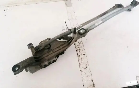 Ford Focus Front wiper linkage and motor 4M5117504AA 4M51-17504-AA