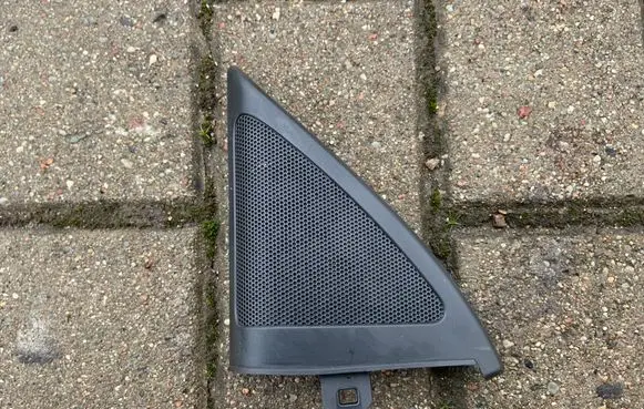 Audi A5 8T 8F Front door speaker cover trim 8T0035423