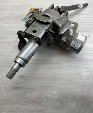 Opel Corsa D Electric power steering pump 13290399 824131552 11213105