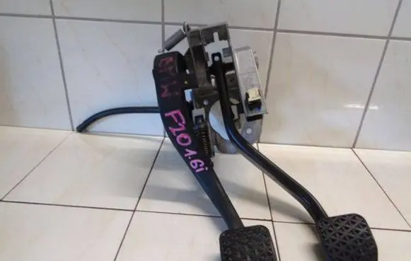 Clutch pedal