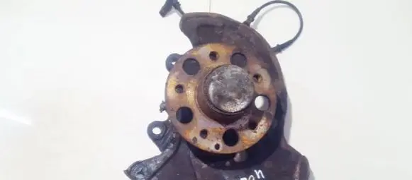 Mercedes-Benz CLK A209 C209 Front wheel hub