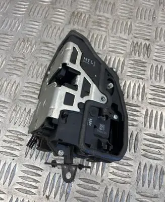 BMW 3 E90 E91 Rear door lock 7060295