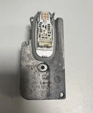 BMW 7 F01 F02 F03 F04 LED ballast control module 7339056 63117339056