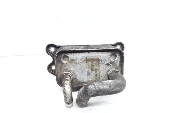 Volvo V70 Engine oil radiator 8677973
