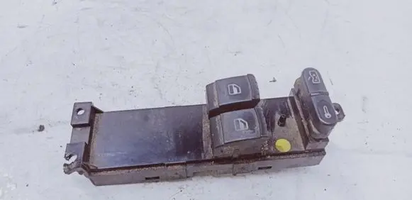 Volkswagen Golf IV Electric window control switch 1J3959857B
