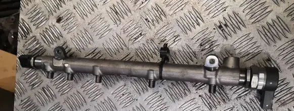 Mercedes-Benz C W203 Fuel main line pipe a6460701195