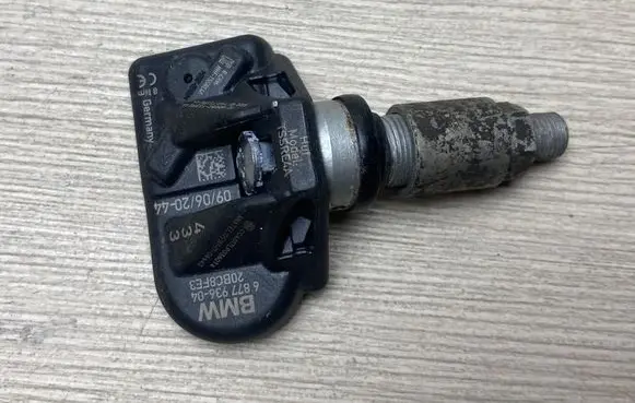 BMW 3 G20 G21 Tire pressure sensor 6877936