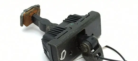 Front door check strap stopper