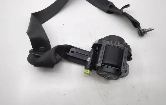 KIA Optima Front seatbelt