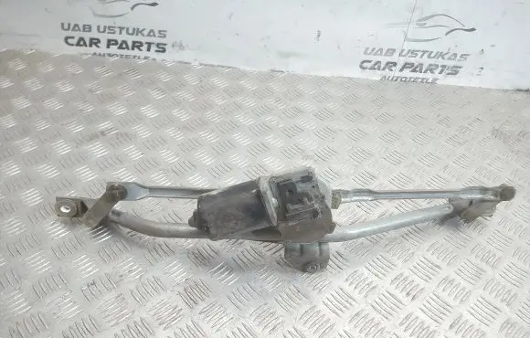 Audi A4 S4 B5 8D Front wiper linkage and motor