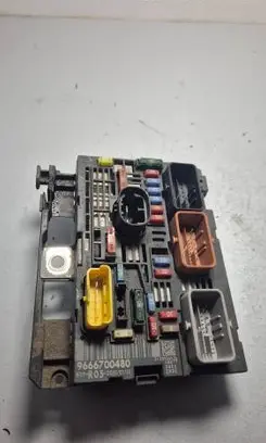 Peugeot Partner Fuse module 9666700480